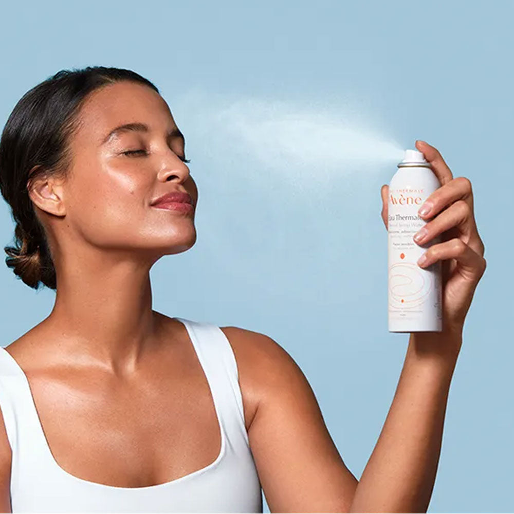 Avene Thermal Spring Water spray with model