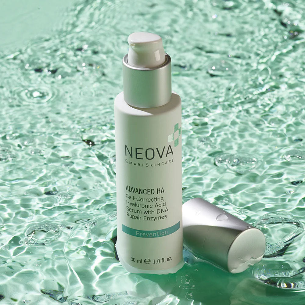 Neova Advanced HA bottle in water